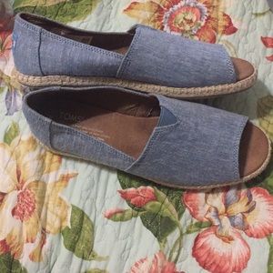 Toms open toe espadrilles